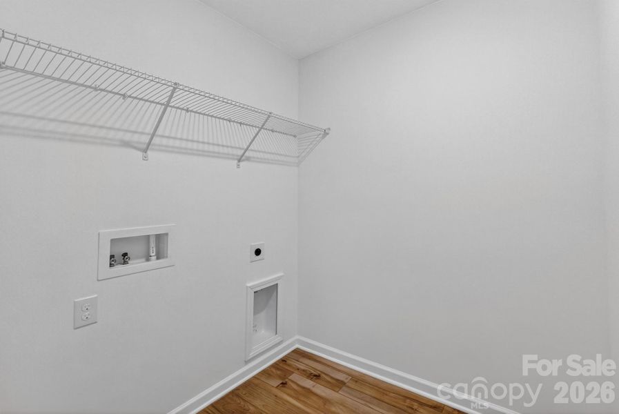 Spacious, unfurnished interior of a new home in Creekside Cottages, Bessemer City (Image 14).