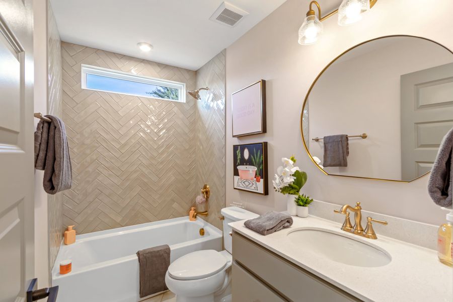 Representative furnished interior of a home built from the Huxley by Fischer Homes in Leeland Farms, Fuquay Varina (Image 29).