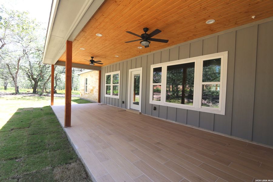 Exterior details and patio area of a home in , La Vernia (Image 20).