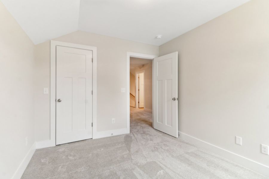 Representative unfurnished interior of a home built from the Connor II by Great Southern Homes in Edwards Ridge, Central (Image 10).