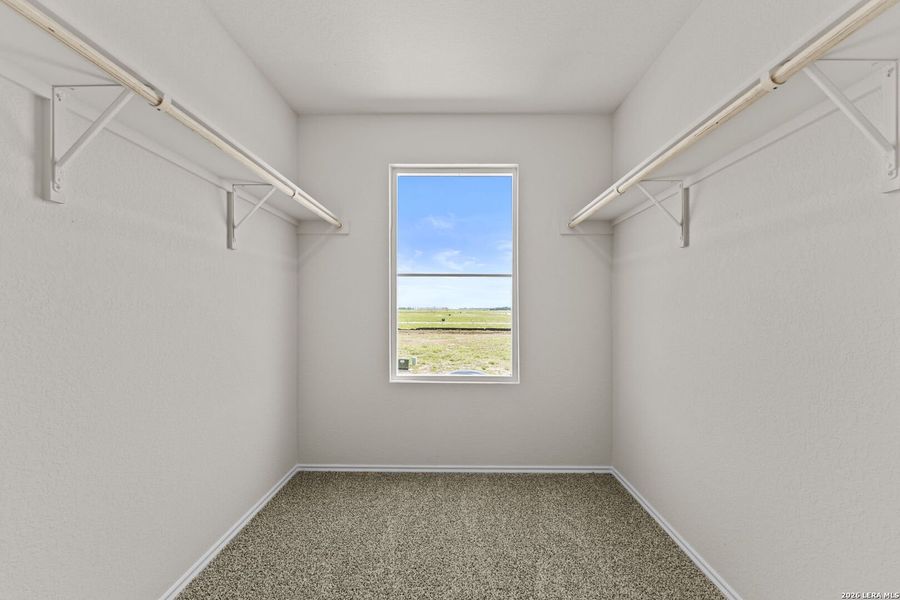 Spacious, unfurnished interior of a new home in Swenson Heights, Seguin (Image 27).