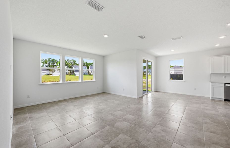 Spacious, unfurnished interior of a new home in Hyland Trail, Green Cove Springs (Image 14). Spacious, unfurnished interior of a new home in Hyland Trail, Green Cove Springs (Image 14).