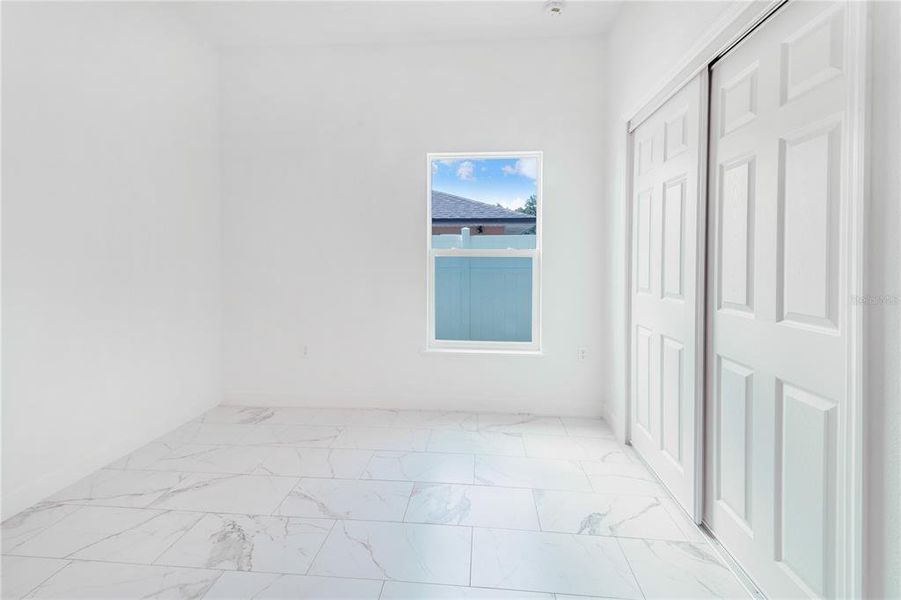 Spacious, unfurnished interior of a new home in , Haines City (Image 14).