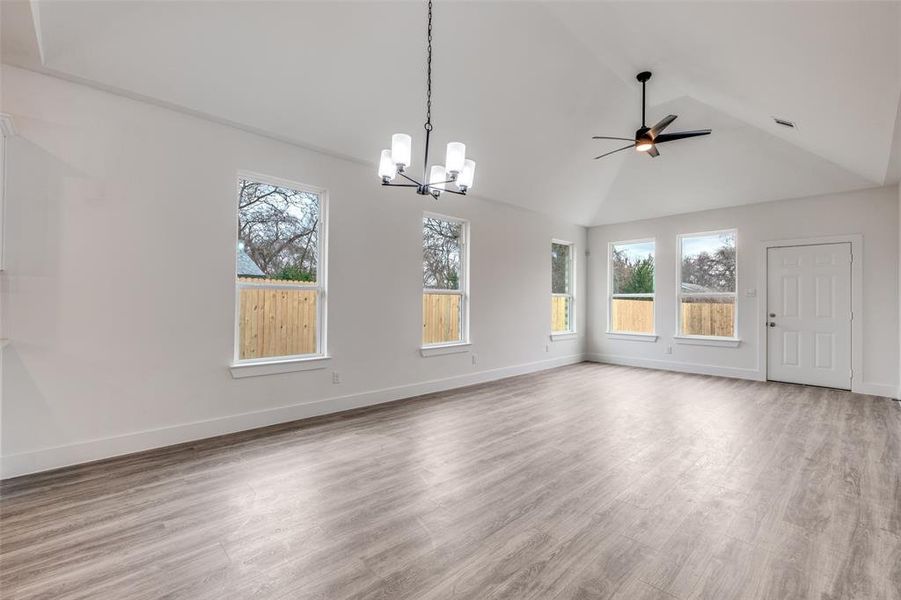 Spacious, unfurnished interior of a new home in , Dallas (Image 22).