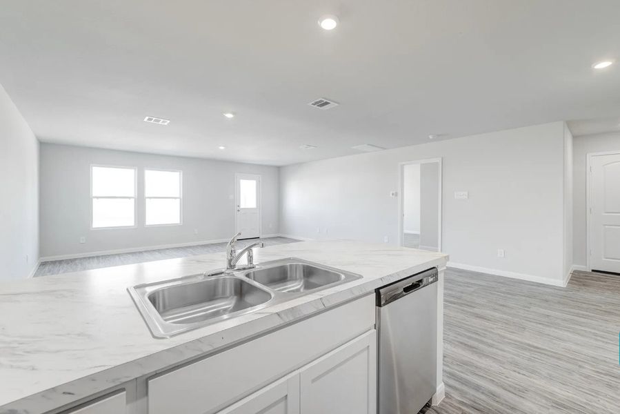 Front exterior of a new home in Rivers Crossing, Aiken, SC, highlighting curb appeal (Image 4).