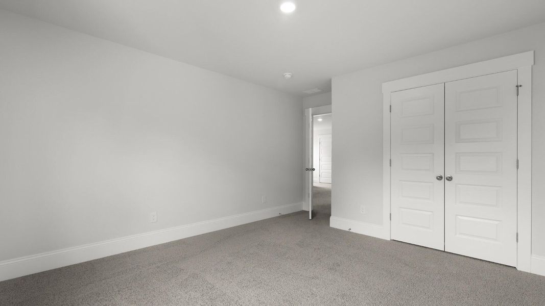 Spacious, unfurnished interior of a new home in Sheep Island, Summerville (Image 25). Spacious, unfurnished interior of a new home in Sheep Island, Summerville (Image 25).