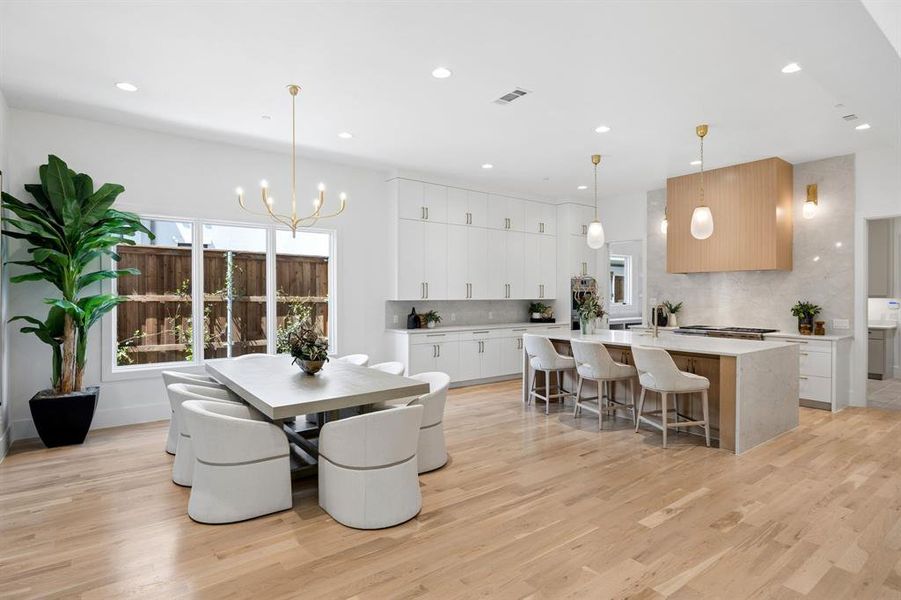 Furnished interior view inside a new home in , Southlake (Image 14).
