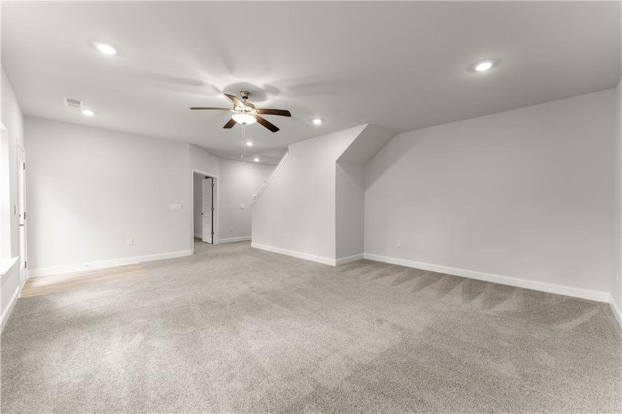 Spacious, unfurnished interior of a new home in The Fields of Walnut Creek, Pendergrass (Image 33).
