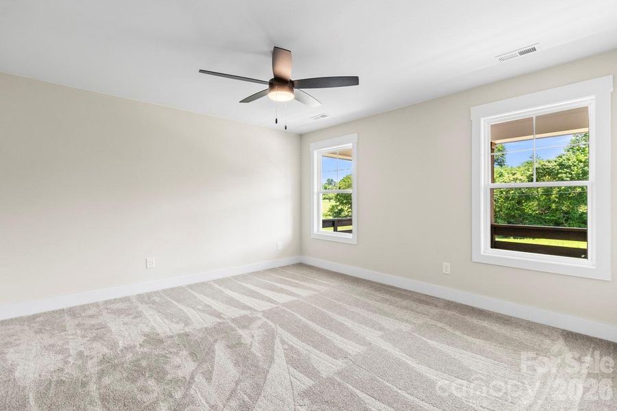 Spacious, unfurnished interior of a new home in , Lincolnton (Image 30).