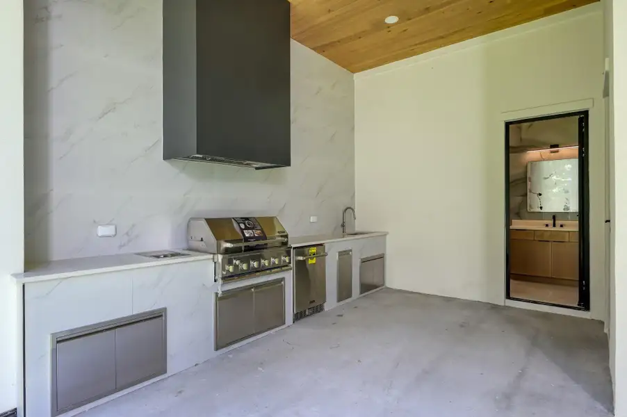 Photos are of a similar home and are for representative purposes only, finished product may not be exactly as shown. Photos are of a similar home and are for representative purposes only, finished product may not be exactly as shown.