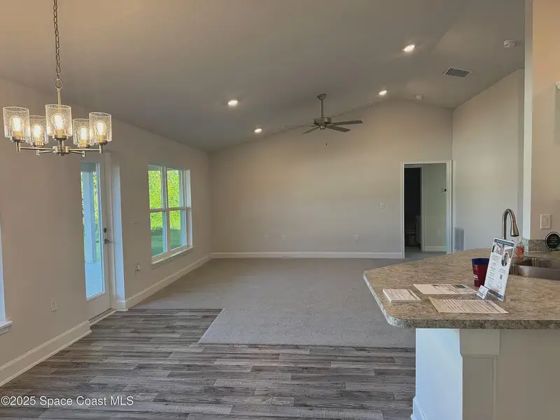 Spacious, unfurnished interior of a new home in Palm Bay, Palm Bay (Image 7).