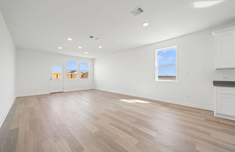 Spacious, unfurnished interior of a new home in Alto, San Marcos (Image 11). Spacious, unfurnished interior of a new home in Alto, San Marcos (Image 11).