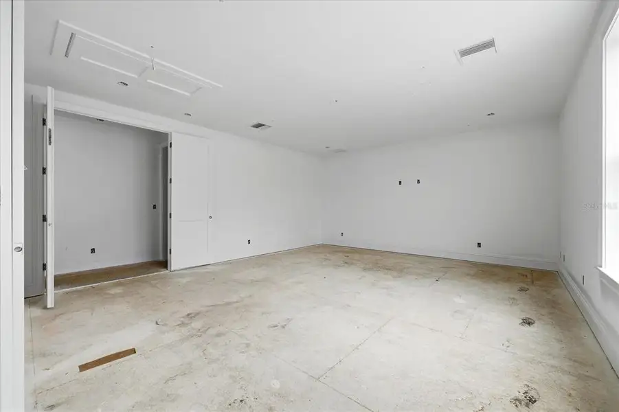 Image 58 of a home in .