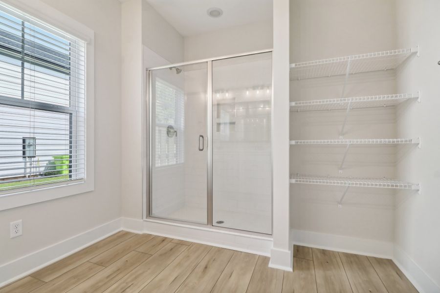 Representative unfurnished interior of a home built from the Sonoma II by Great Southern Homes in Edwards Ridge, Central (Image 46).