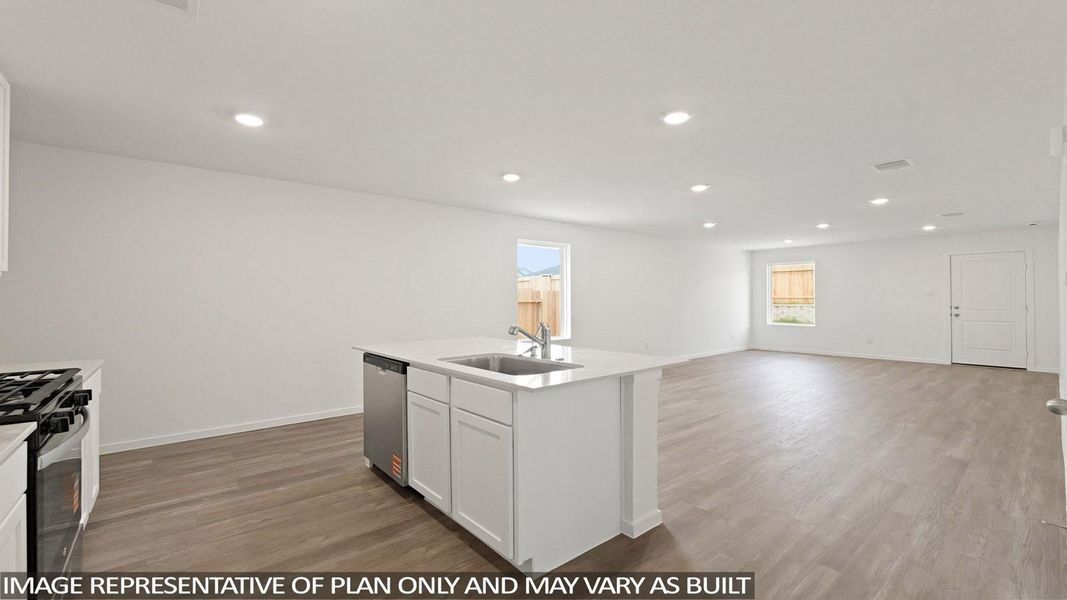 Image 17 of a home in Silverthorne.