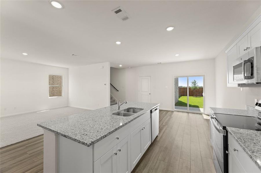 09. 3312 Dillonwood - Kitchen (4) 09. 3312 Dillonwood - Kitchen (4)
