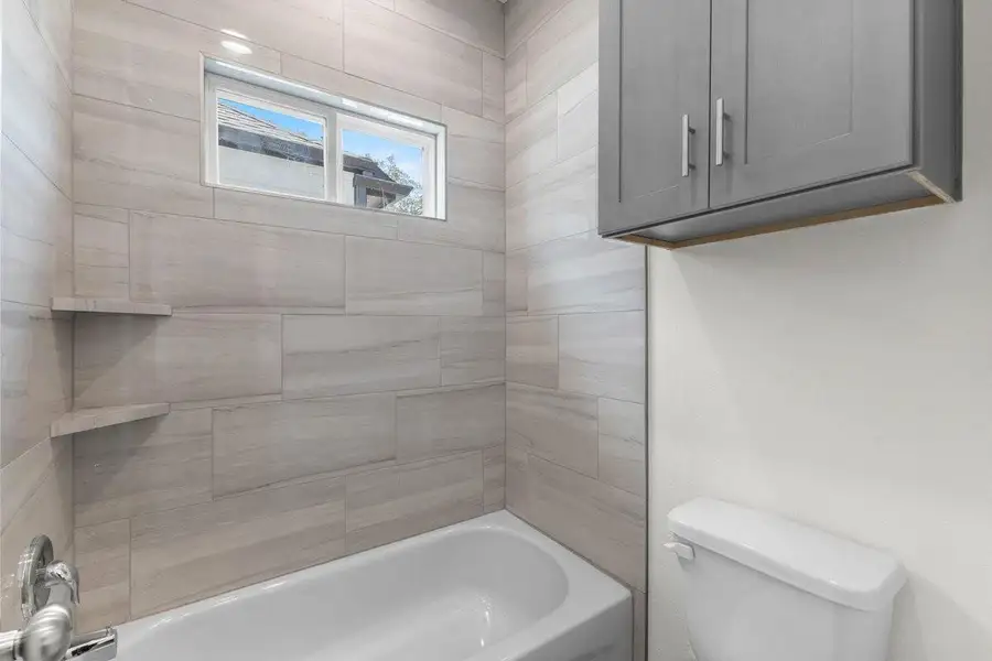 Furnished interior view inside a new home in , Houston (Image 8). Furnished interior view inside a new home in , Houston (Image 8).