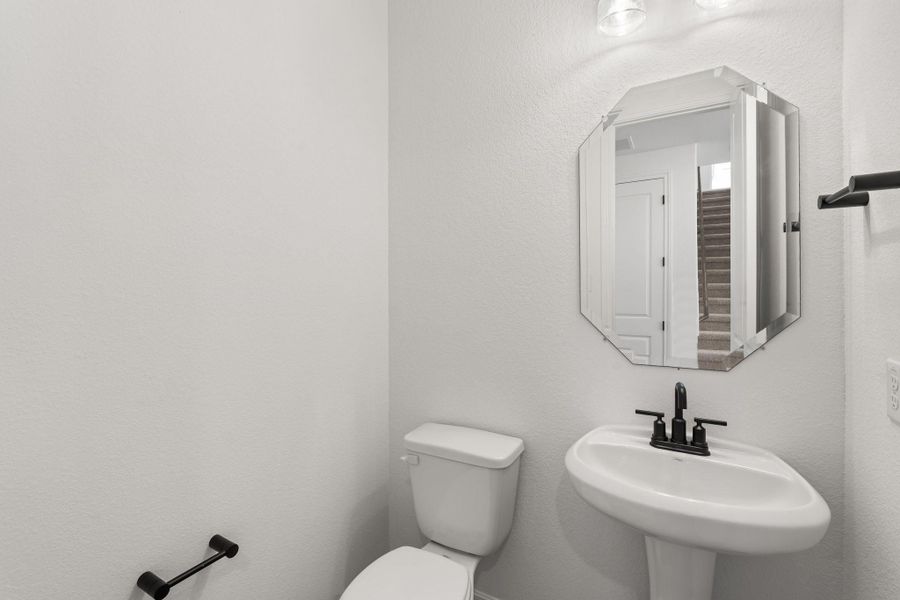 Note: Sample product photo. Actual exterior and interior selections may vary by homesite. Photo may be virtually staged Note: Sample product photo. Actual exterior and interior selections may vary by homesite. Photo may be virtually staged