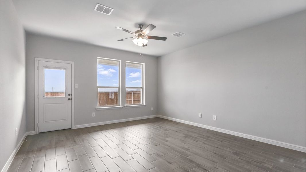 Spacious, unfurnished interior of a new home in The Canyons, Keene (Image 17).