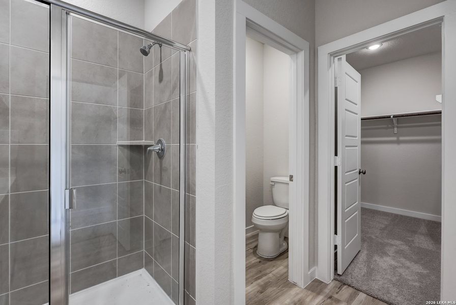 Furnished interior view inside a new home in Mesa Vista, San Antonio (Image 6).