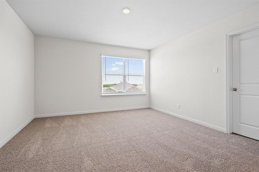 Spacious, unfurnished interior of a new home in Patriot Estates, Venus (Image 18).