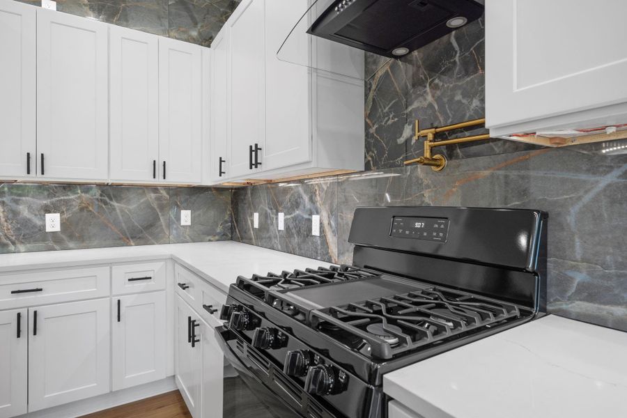 Image 16 of a home in . Image 16 of a home in .