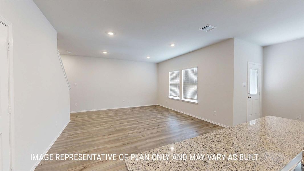 Spacious, unfurnished interior of a new home in Turnbo Ranch, Killeen (Image 17).