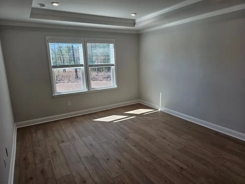 Spacious, unfurnished interior of a new home in Solserra, Shallotte (Image 11).