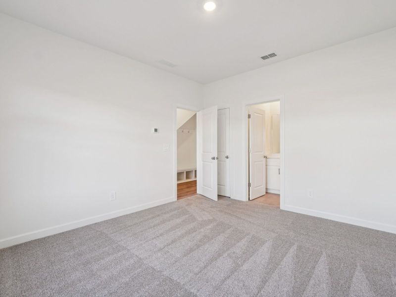 Spacious, unfurnished interior of a new home in Meadows at Wilson Farms - The Heights Series, Fort Mill (Image 15).