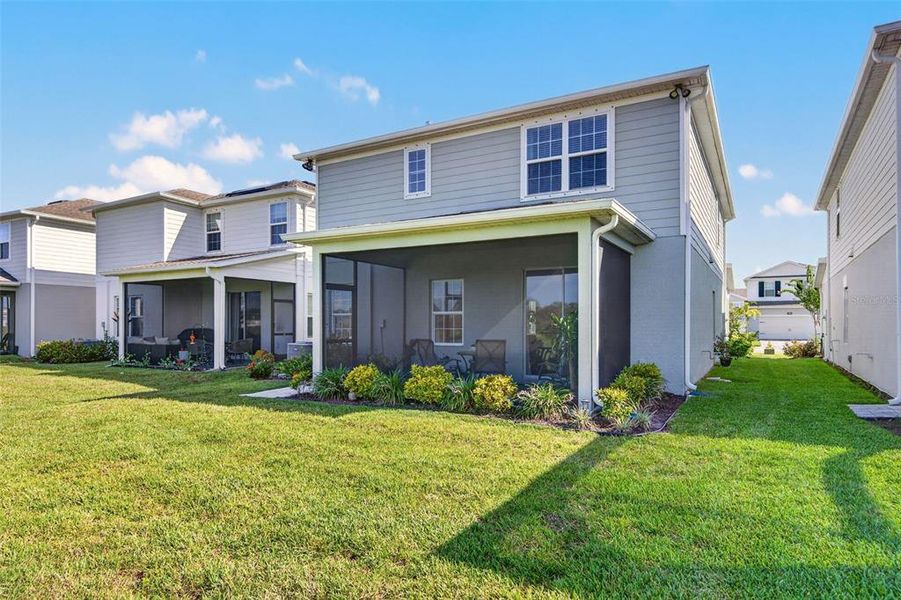 Exterior details and patio area of a home in , Lakewood Ranch (Image 25).