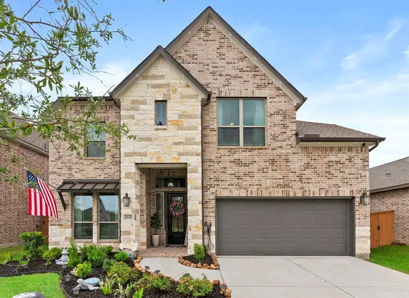 Front exterior of a home in the Lago Mar – 50' community, located in Texas City, TX (Image 1). Front exterior of a home in the Lago Mar – 50' community, located in Texas City, TX (Image 1).