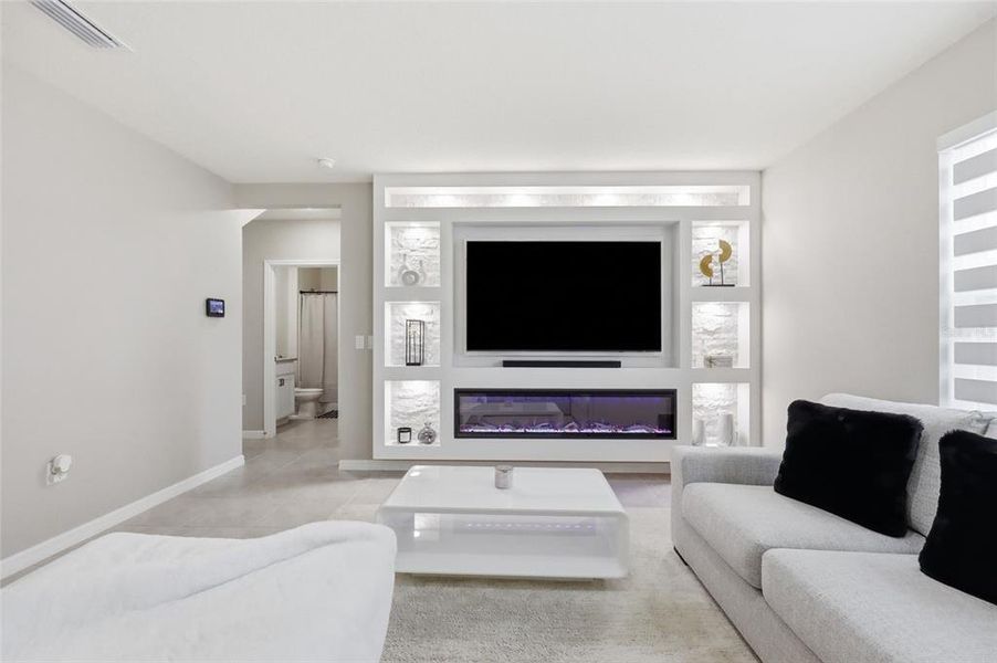 Furnished interior view inside a new home in Edgemont at Serenoa, Clermont (Image 18).