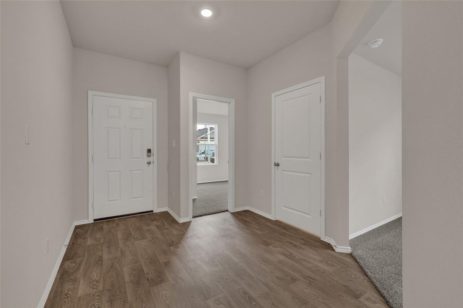 Spacious, unfurnished interior of a new home in Bollinger, Maxwell (Image 21).