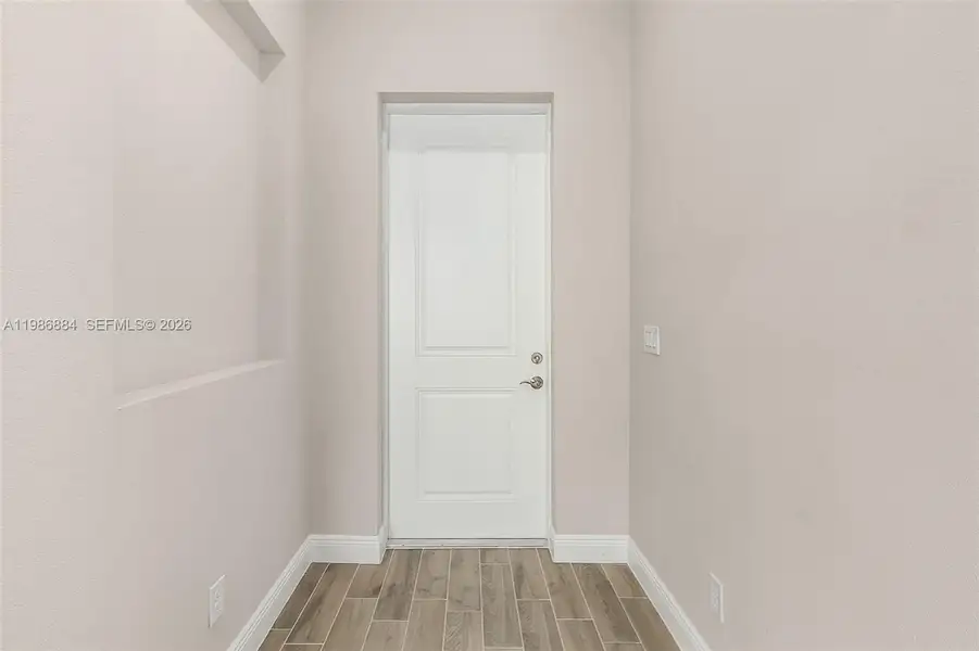 Finishes may vary Finishes may vary