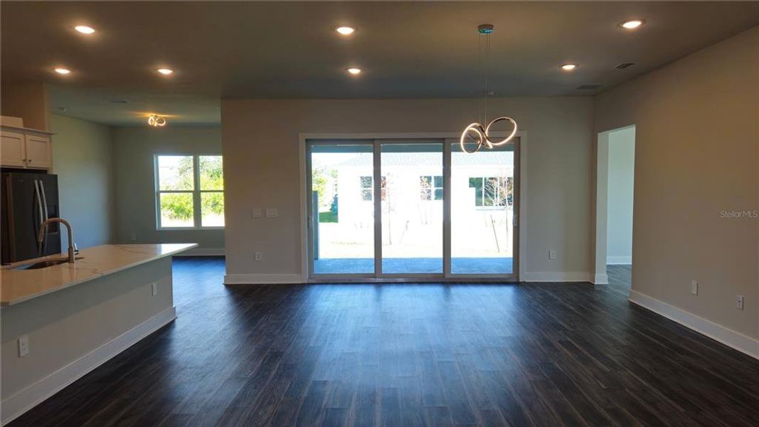 Spacious, unfurnished interior of a new home in , Port Charlotte (Image 20).