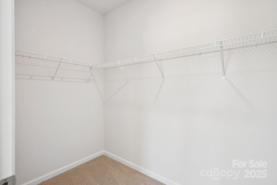 Spacious, unfurnished interior of a new home in Nolen Farm, Gastonia (Image 13).