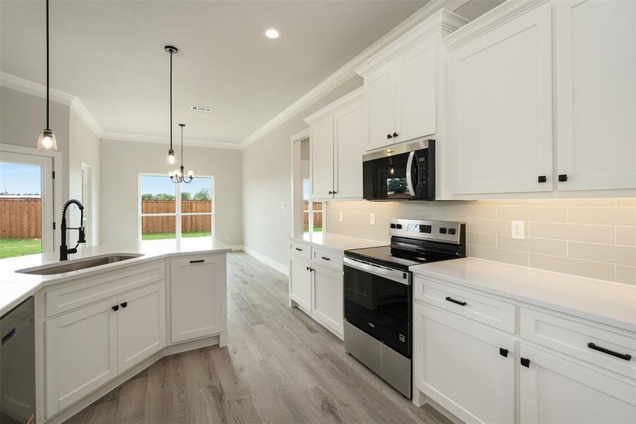 Furnished interior view inside a new home in , Mabank (Image 6).
