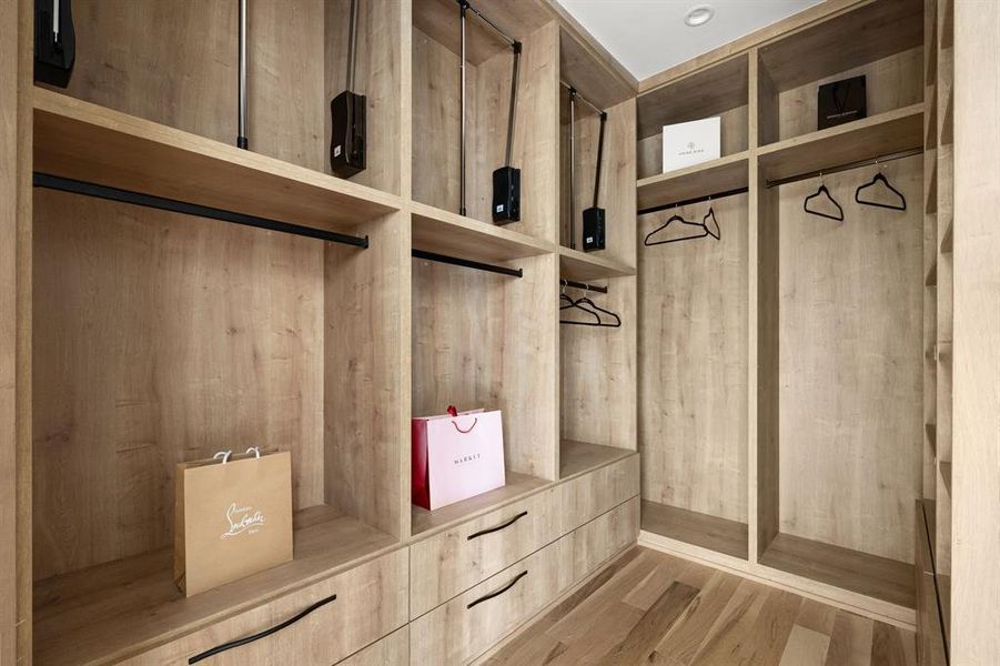 Furnished interior view inside a new home in , Dallas (Image 14).