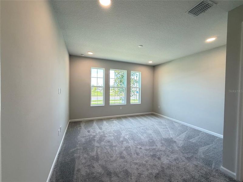 Spacious, unfurnished interior of a new home in Hawk's Overlook, Oviedo (Image 37). Spacious, unfurnished interior of a new home in Hawk's Overlook, Oviedo (Image 37).