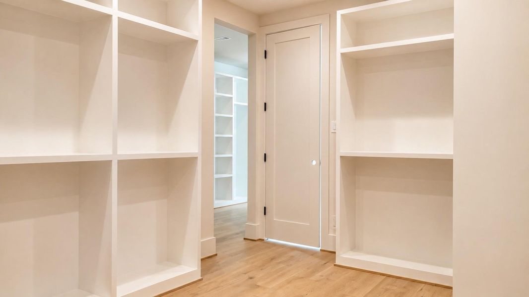 Spacious, unfurnished interior of a new home in , Houston (Image 17).