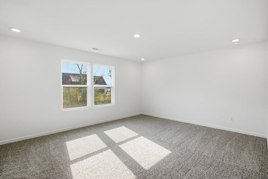 A room with windows.