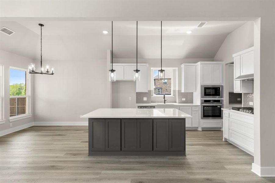 09. 941 Gold Finch - Kitchen