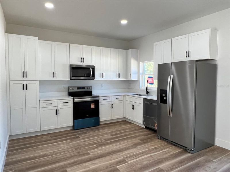 Furnished interior view inside a new home in , Ocala (Image 6).