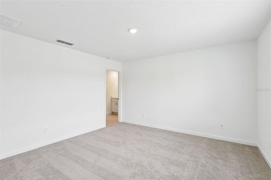 Spacious, unfurnished interior of a new home in , Palm Coast (Image 22).