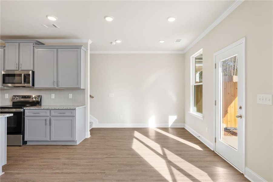 Spacious, unfurnished interior of a new home in Mulberry Summit, Flowery Branch (Image 20). Spacious, unfurnished interior of a new home in Mulberry Summit, Flowery Branch (Image 20).
