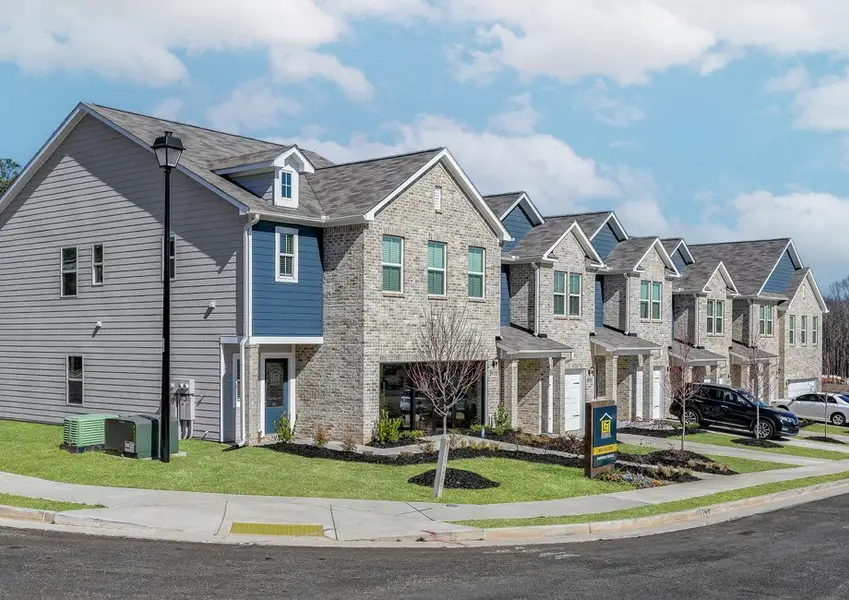 Gorgeous exterior view of Oakwood Townhomes