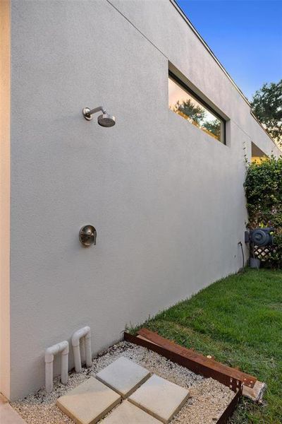 Spacious, unfurnished interior of a new home in , Sarasota (Image 20).