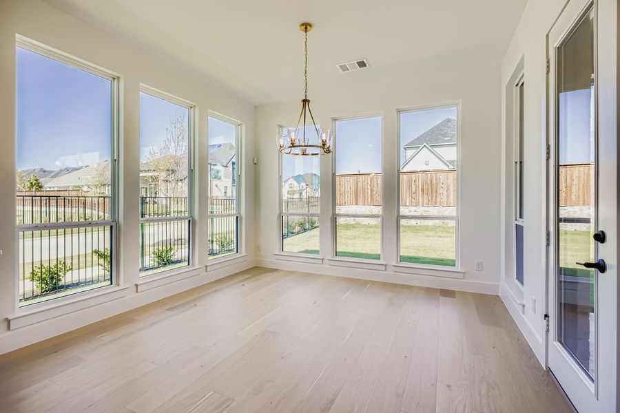 Plan 1631 Dining Area Representative Image Plan 1631 Dining Area Representative Image