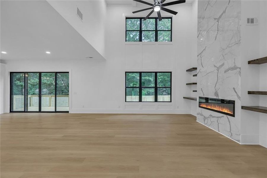 Spacious, unfurnished interior of a new home in , Snellville (Image 26). Spacious, unfurnished interior of a new home in , Snellville (Image 26).