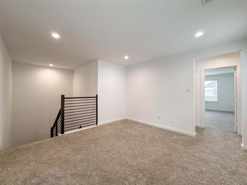 Spacious, unfurnished interior of a new home in , Houston (Image 28).